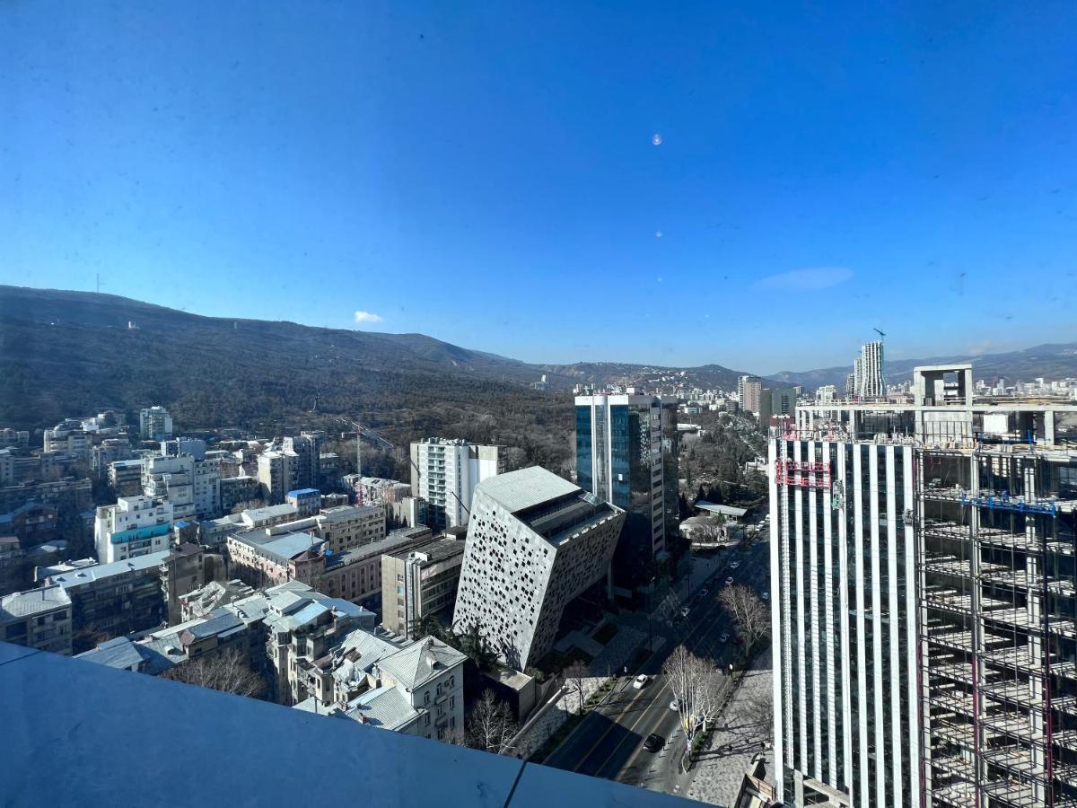 Apartment In Axis Towers, Tbilisi Business Center Екстериор снимка