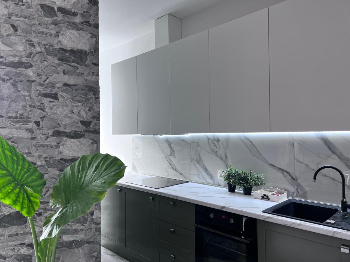 Apartment In Axis Towers, Tbilisi Business Center Екстериор снимка